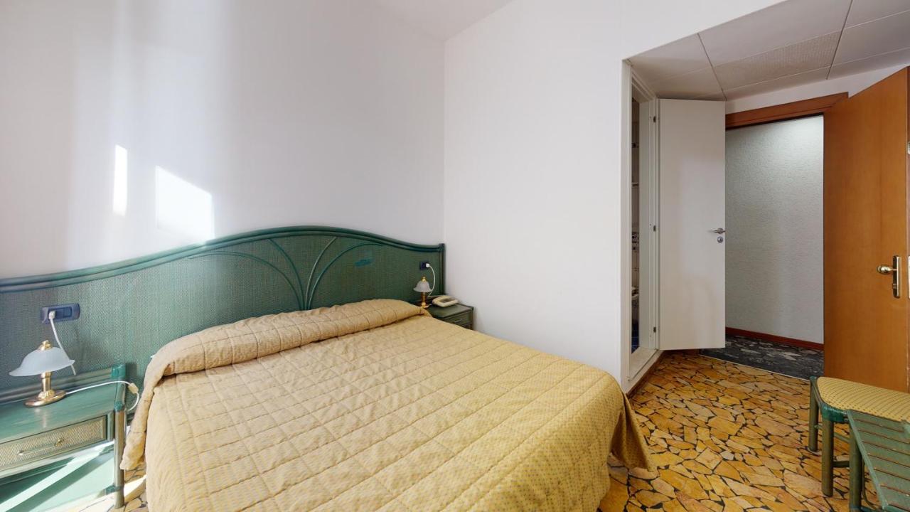 Hotel Zunino Spotorno Exterior photo