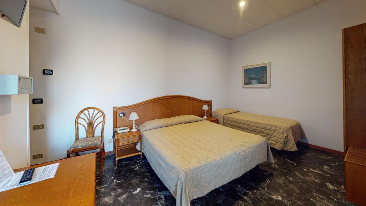 Hotel Zunino Spotorno Exterior photo
